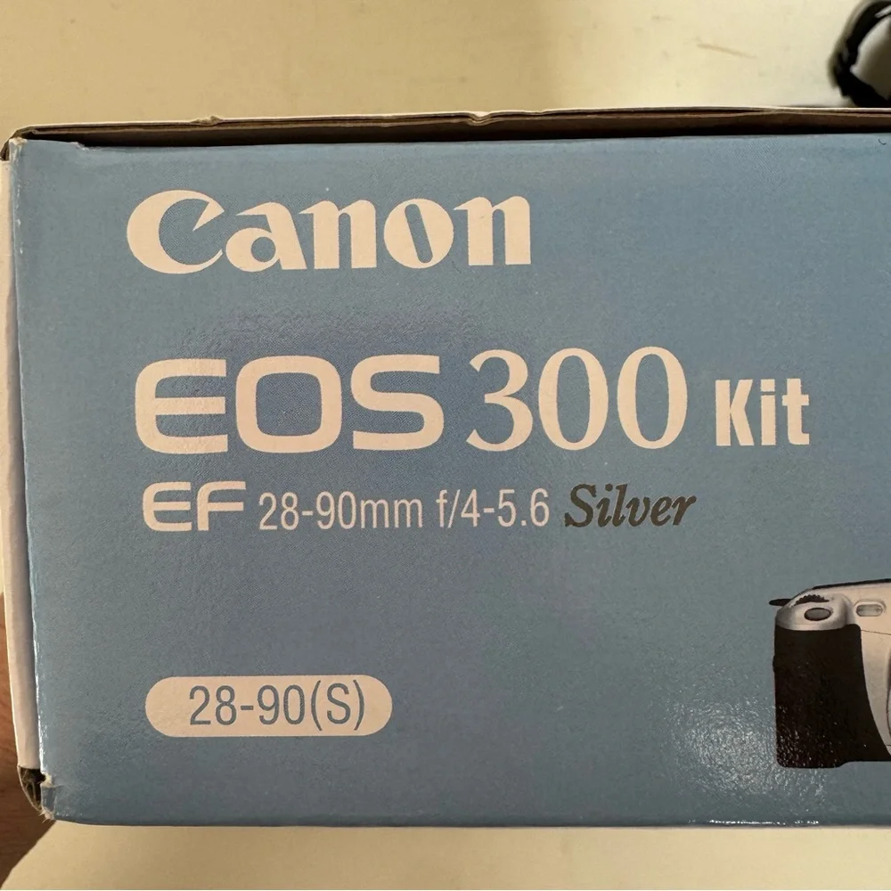 Canon EOS 300 Kit Silver Film Camera